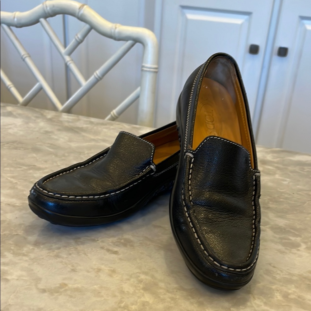 Tods Black Driving Loafers size 8